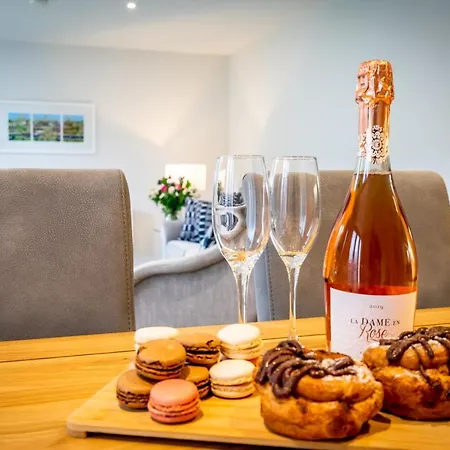 6 St Johns Mews 公寓