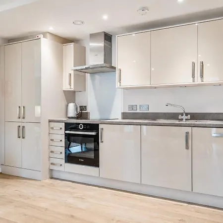 6 St Johns Mews