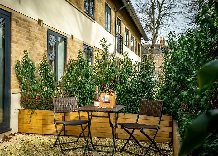 6 St Johns Mews York